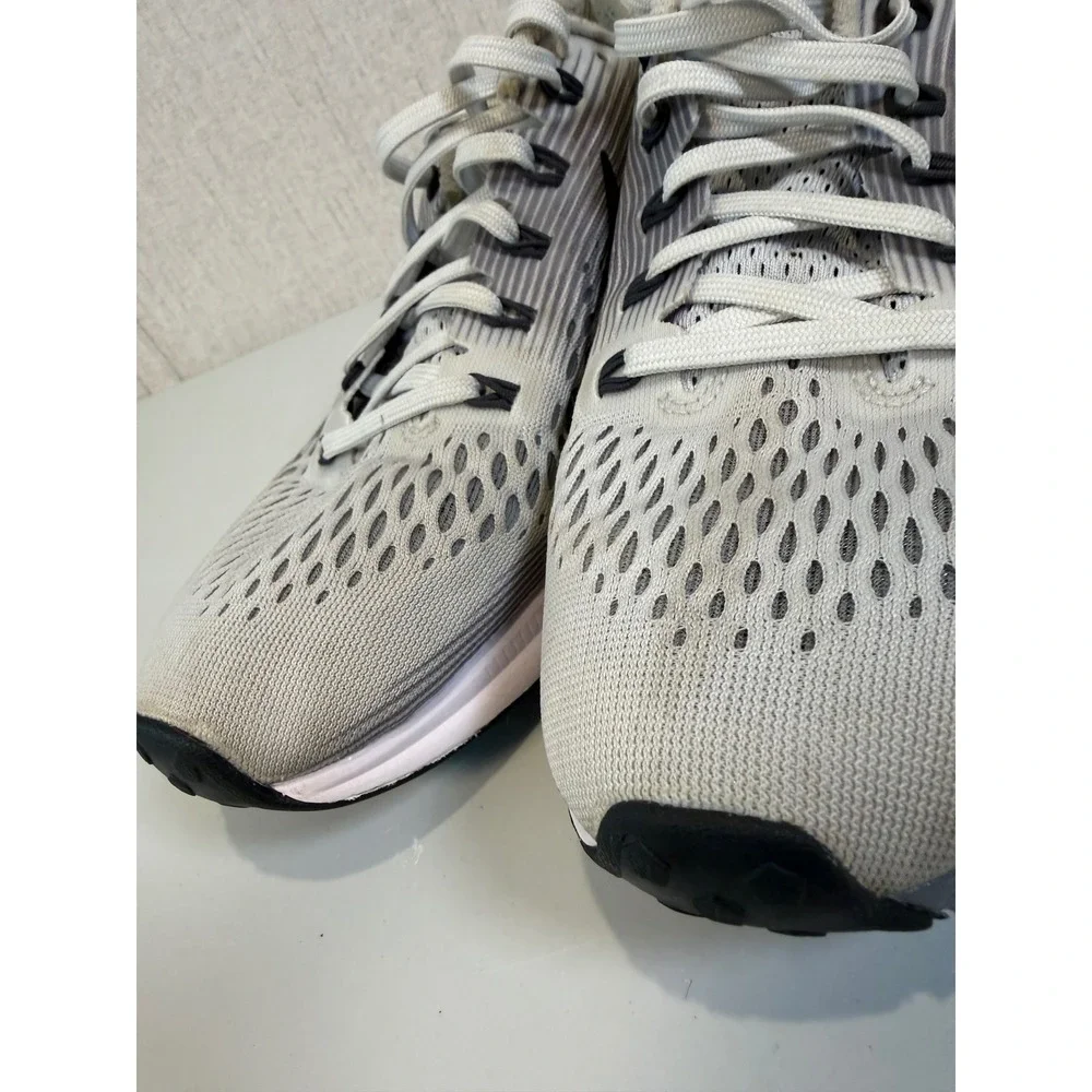 Nike Air Zoom Pegasus‎ 34 Women's Size 8 Running Shoes Gray
